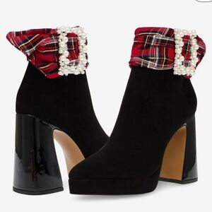 BETSEY JOHNSON Idris Dress Heel Ankle Booties Black/Red Multi Plaid Size 11 M